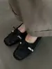 Tendencia de Temperamento Estilo Extranjero 2026 Nuevo Punta Cuadrada Zapatos Planos de Ballet para Entrenamiento Alemán Zapatos Casuales Planos Individuales de Encaje Retro Plisados para Mujer