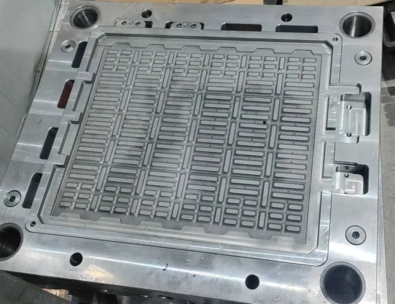 模具部件