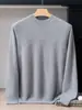 Suéter Masculino de Cashmere Puro com Gola Alta Meia-Calça Fina para Outono e Inverno Novo Pulôver Quente Solto e Versátil Suéter de Malha para Usar por Baixo