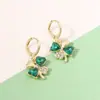 Yiwu joyería transfronteriza Amazon popular trébol incrustado de diamantes moda elegante lujo ligero todo partido pendientes de moda para mujer