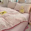 Juego de ropa de cama de algodón de dibujos animados de cuatro piezas, nueva funda nórdica con borde de algodón 100%, juego de tres piezas para cama de dormitorio de estudiante 4