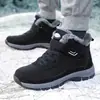 Nuevos zapatos de invierno para hombre de caña alta, forrados de felpa y acolchados de algodón, zapatos deportivos antideslizantes para caminar, botas de nieve para mamá, pareja