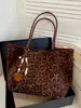 Bolsa Tote Estampa de Leopardo Feminina 2026 Nova Grande Capacidade para o Dia a Dia Bolsa de Ombro Estilo Coreano Moda Bolsa de Mão Versátil Tendência