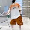 Roupas Infantis Camiseta de Manga Curta para Meninos Roupa de Verão 2026 Novo Estilo Crianças Tamanhos Médio e Grande Tops Infantis Estilo Verão Meninos Versátil Verão Tendência Camisetas