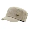 Atacado Outono/Inverno 2026 Novo Chapéu de Boina com Distintivo de Metal Casual Equestre de Topo Plano Proteção Solar Feminino Bico de Pato Faz o Rosto Parecer Menor
