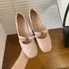 Versión de piel de cordero estilo Xiaoxiangfeng patrón de diamantes tacón oculto zapatos de vestir negros para mujer 2026 nuevos zapatos de piel camelia Mary Jane zapatos de mujer