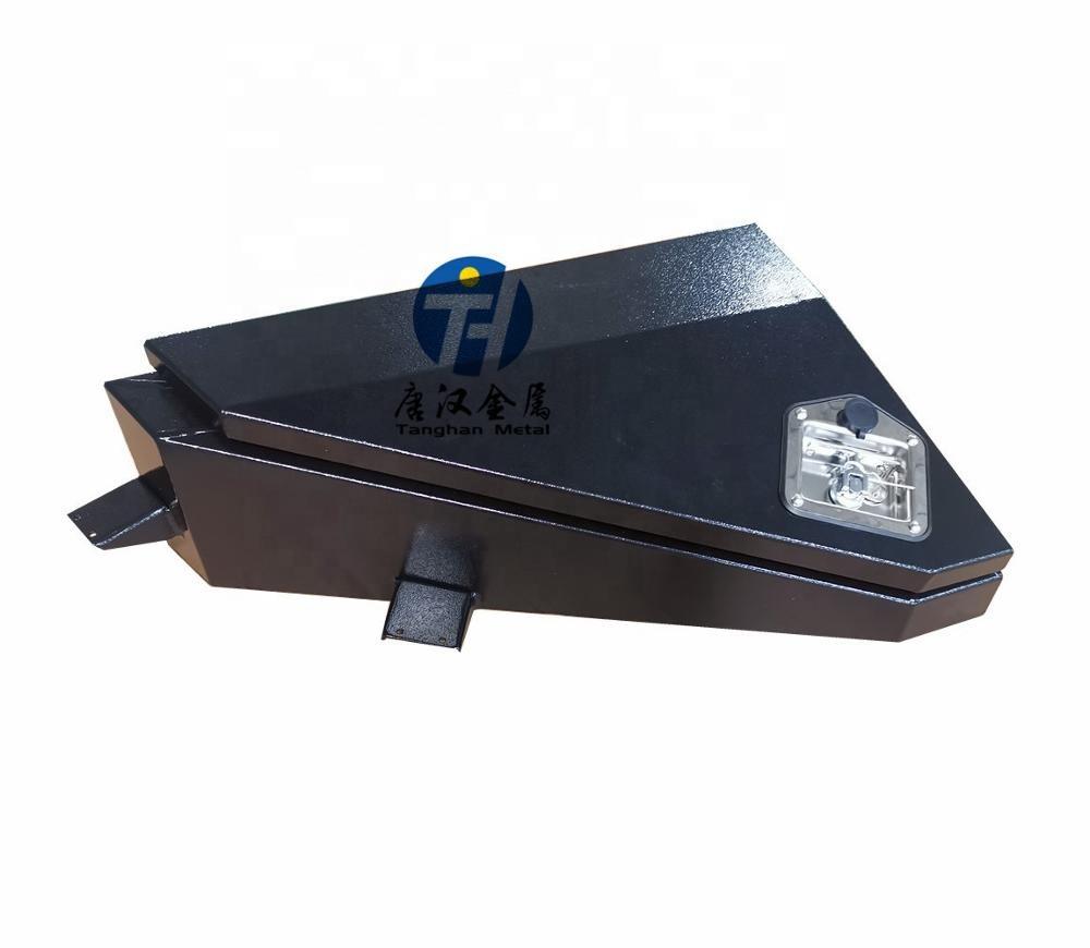 black crash bar box 3