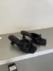 Sandálias de Salto Alto Abertas no Dedo do Pé de Nicho Estilo Francês para Mulheres 2026 Novo Modelo com Laço Salto Fino Chinelos Slip-On para Mulheres para Uso Externo de Verão