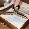 Elegante pinza de garra estilo coreano con perlas y pedrería, pinza de tiburón, pinza para el pelo de la parte trasera de la cabeza, accesorio para el pelo de mujer, tocado de lujo ligero