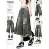 Jeans rectos para mujer de estilo americano con diseño deshilachado de borde crudo, nuevos pantalones cortos cropped vintage desgastados de verano.