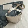 2026 Bolso de Mano de Moda Versátil Elegante Forma de Empanada Estudiante Estilo Coreano Simple Bolso de Hombro Cruzado para Mujer Bolso de Mano con Forma de Cuerno
