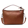 Bolsas de Palha Tendência de Nicho para Mulheres Primavera/Verão 2025 Novo Estilo Coreano Fashionable e Elegante Ombro, Bolsa de Mão e Bolsa Transversal