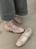 Sapatos Mary Jane Femininos de Couro Pequenos com Bico Quadrado e Laço 2025 Nova Moda Solado Macio Pés Não Cansados Salto Grosso