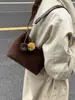 Bolso de Piel de Ante para Mujer, Nuevo Bolso Cruzado Versátil Otoño/Invierno 2026, Bolso Cubo Casual de Nicho para Hombro/Debajo del Brazo
