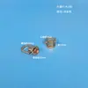 Venta al por mayor de fábrica con anillo cabeza de monje clavo para pezón accesorios de hardware para equipaje accesorios para funda de teléfono móvil cabeza de monje giratoria con letra D