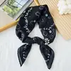 Lenço Quadrado Pequeno de Algodão e Linho Fino Fresco Respirável Feminino Macio Artístico Decorativo Lenço Pequeno Lenço de Verão Feminino Lenço Pequeno Versátil