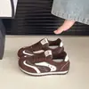 Zapatillas deportivas de estudiante de moda con suela gruesa y suave, zapatillas deportivas casuales, zapatillas con cordones versátiles, nuevo estilo coreano 2026