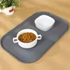 O novo tapete de silicone para alimentação de animais de estimação do fabricante é à prova d'água, à prova de vazamentos e antiderrapante, adequado para tigelas de alimentação e tapetes de alimentação para animais de estimação