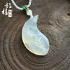 Directamente del fabricante: Collar con Colgante de Ágata Blanca Calcedonia Tipo Hielo, Hebilla de Paz Buda Guanyin Maitreya, Amuleto con Forma de Hoja al por Mayor