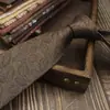 Gravata Masculina Cor Café Retrô Amarrada à Mão Britânica 8cm Formal Negócios Casamento Presente para Noivo Caixa Tendência