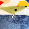 Juego de Cuatro Piezas de Leche Polar de Invierno con Funda Nórdica de Polar Añadida Juego de Tres Piezas para Dormitorio Infantil Sábana Cálida Ropa de Cama de Coral