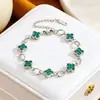 Pulsera de trébol de cuatro hojas de acero de titanio 18k transfronteriza europea y americana, versión coreana, estilo bohemio, acero de titanio, galvanizado al vacío, no se decolora