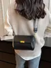 Bolsa Transversal de Ombro Casual com Design de Nicho, Bolsa Nova da Moda e Tendência para a Primavera 2026, Bolsa Quadrada Pequena Feminina Texturizada