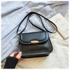 Bolsas Femininas 2025 Nova Moda Moderna e Estilosa Retrô Elegante Design de Nicho Bolsa Transversal Bolsa de Selim de Mão