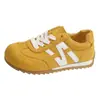 Zapatillas de Entrenamiento Alemanas Planas Antideslizantes Versátiles para Mujer Modelo Nuevo 2026 Estilo Primavera Suela Suave Ligeras Zapatos Casuales Que No Cansan Tus Pies