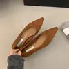 Sapatos de Salto Bloco Elegantes de Noite Estilo Francês com Bico Fino e Decote Baixo para Mulheres, Novos Sapatos Casuais Slip-On de Camurça para Primavera e Outono com Salto Grosso