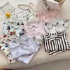 Conjunto de Duas Peças Outono e Inverno para Bebês Meninos e Meninas - Calça de Manga Longa com Gola Cardigã Desenho Animado Roupas de Casa Pijamas Personalizáveis
