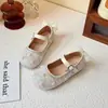 Zapatos de Princesa de Suela Blanda para Niñas 2026 Primavera/Verano Nuevos Zapatos Casuales Versátiles de Moda Infantil Mary Janes Huecos con Lazo