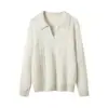Cachemira 26 colección otoño/invierno nueva: un top de cuello alto de punto trenzado en un estilo relajado de 'viejo dinero', combinado con pantalones cortos y un par de pantalones cortos de cinco puntos, creando un conjunto de dos piezas