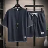 Camiseta tipo gofre para hombre, de manga corta, hecha de seda helada, adecuada para el verano, viene como un atuendo deportivo casual elegante, fina y ligera