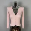 Moda Feminina Tendência Dongdaemun Coreana, Versátil e Estiloso, Corte Justo, Decote V Sexy, Blusa de Tricô de Manga Curta que Valoriza a Silhueta