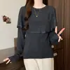 Chal Adelgazante Talla Extra Nuevo Estilo Otoño/Invierno 2026 Hueco con Volantes Camisa Base de Punto Falso de Dos Piezas para Viajes Elegantes