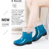 Botas de lluvia para mujer de media pantorrilla suela gruesa resistentes al desgaste antideslizantes zapatos de agua para mujer adulta zapatos de agua para cocina zapatos de goma de algodón tubo corto