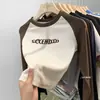 Camiseta de manga larga con bordado de letra de color contrastante, corte ajustado, para mujer, estilo nuevo Otoño 2022, con top corto de punto