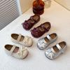 Zapatos Pequeños de Cuero para Bebé Niña Primavera y Otoño 2025 Zapatos de Una Sola Capa Antideslizantes Estilo Extranjero para Niña Pequeña Zapatos para Niños Pequeños de 1-2-3 Años Zapatos de Princesa