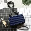 Nuevo Estilo Sarga FY Estilo Occidental Bolsa Pequeña Texturizada Cruzada al Hombro Maleta de Viaje Bolsa Cosmética Bolso Clutch Multifuncional