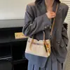 Bolso de mano único esmerilado para mujer, nuevo estilo de otoño, bandolera y bolso de hombro retro de moda, bolso tote de moda para el día a día