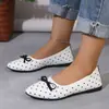 Comercio exterior transfronterizo talla grande otoño 2026 nuevos zapatos planos sin cordones para mujer con lunares y lazo