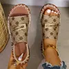 Europa y Estados Unidos nuevas sandalias planas para mujer transfronterizas tela elástico decoraciones metálicas zapatos de talla grande zapatos de playa al por mayor