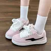 Zapatillas casuales versátiles para estudiantes, zapatos blancos, estilo coreano de moda, nueva colección otoño 2026, mocasines rosas de nicho