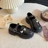 Novos Sapatos Mary Jane de Couro para Meninas Outono 2026 com Fivela de Coração de Strass, Sapatos de Princesa com Solado Grosso para Crianças
