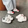 Zapatos Deportivos para Niñas 2026 Velcro Transpirables Suela Suave Versátiles Primavera/Otoño Casual Zapatos de Tabla Antideslizantes Estilo Coreano Nuevos Cómodos