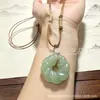 Pendente de flor de aventurina natural no atacado, pingente de fivela de paz torcida de aventurina cor de água clara, corrente para clavícula de jade