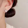 Nuevo Conjunto de Aretes Exquisitos de Moda Manzana con Circonita Completa de Tres Piezas Versátil para el Viaje Diario Sensación de Alta Gama Aretes Súper Brillantes