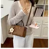 Bolso de Mano de Alta Gama Estilo Coreano para Mujer 2026 Nuevo Otoño Gran Capacidad para Viajar al Trabajo Bolso de Hombro Único Bolso Cruzado Versátil Tipo Cubo