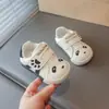 Zapatos para caminar para bebés niñas, nueva colección otoño 2026, con un lindo diseño de panda, con cierres de velcro, adecuados para niños pequeños y perfectos para el jardín de infantes y el uso casual